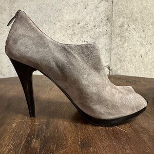 Gray suede high heel NineWest bootie with peek-a-boo toes, size 9